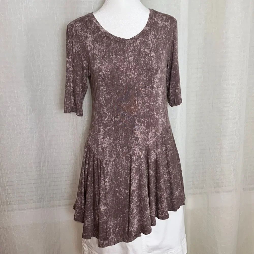 LOGO XS Brown Ivory Almost Mauve Asymmetrical V-Neck Quarter Sleeve Tunic